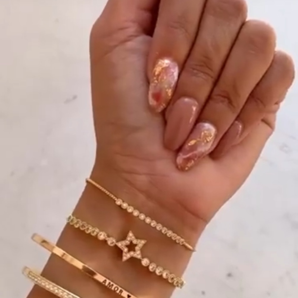 Meet your Posher, Cendy